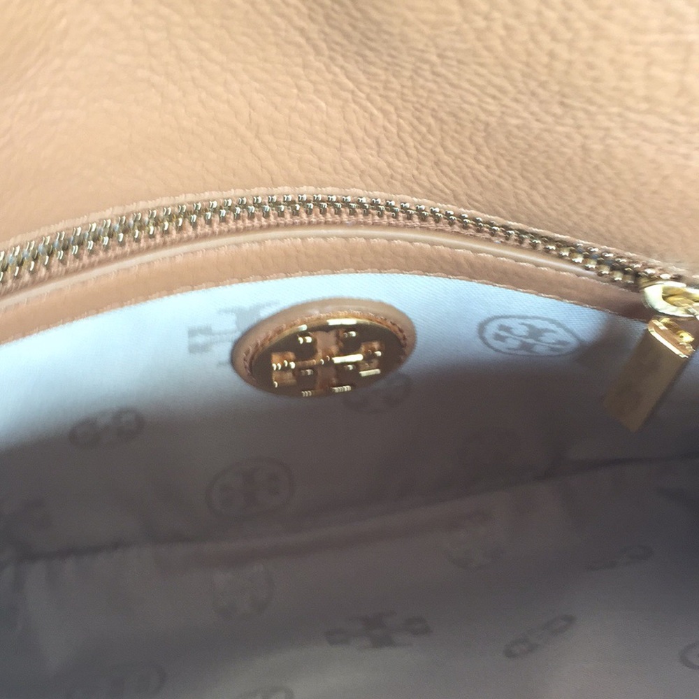 Tory Burch❗️SOLD❗️ - Picture 3 of 4